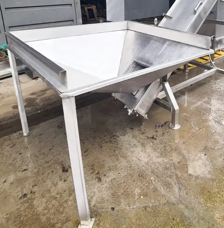 Tolva de recepción. Linea despulpadora estandar